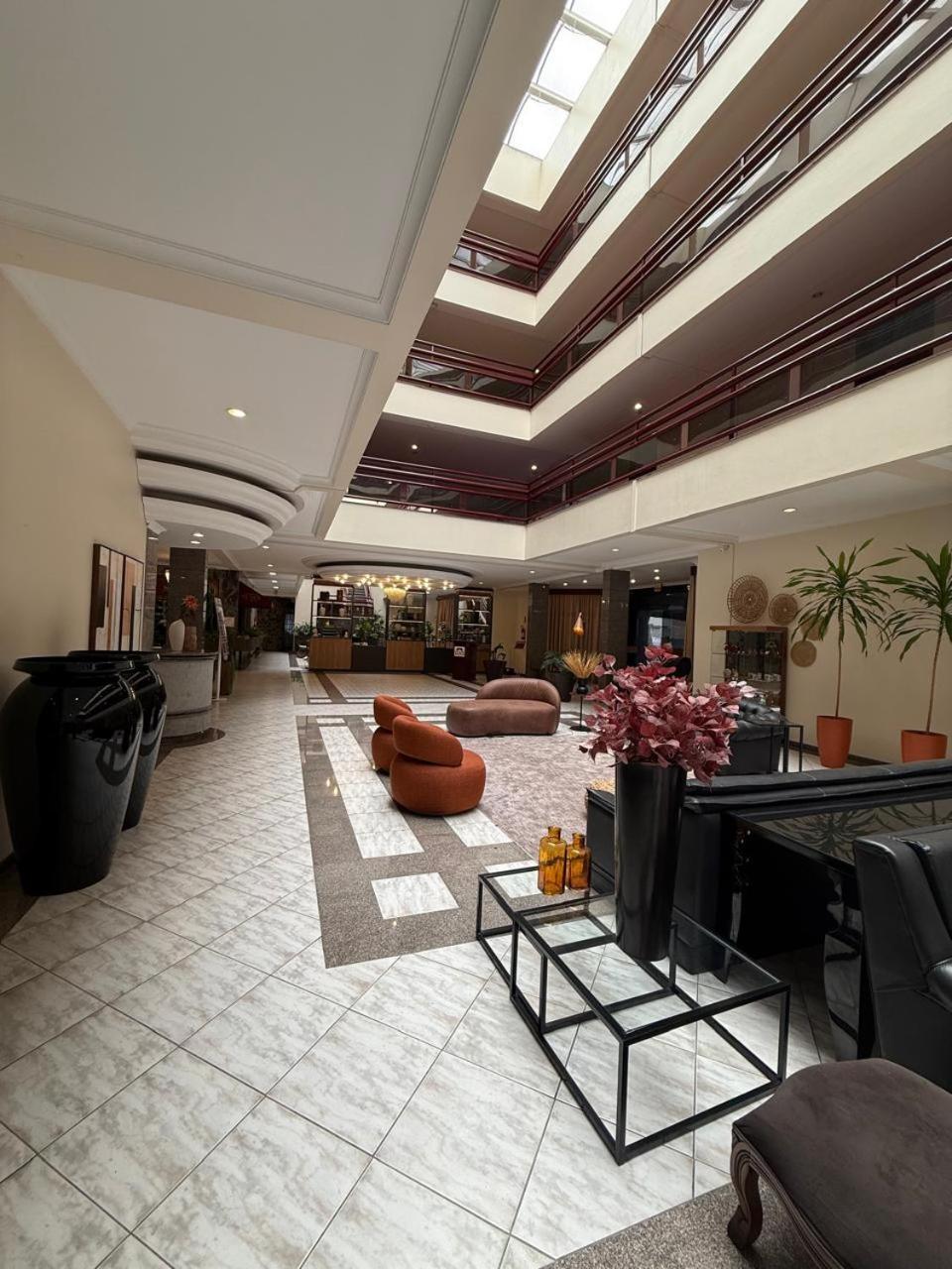 Susin Hotel Мафра Экстерьер фото