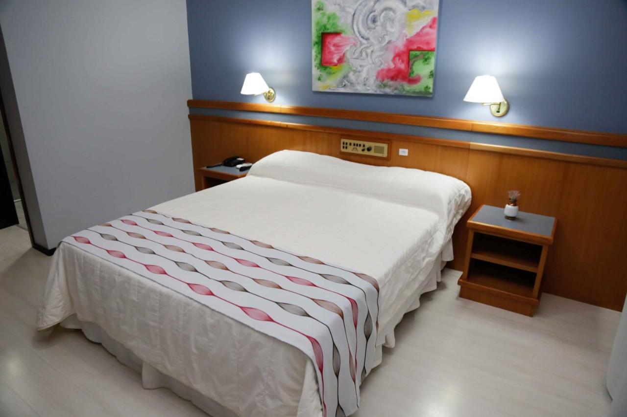 Susin Hotel Мафра Экстерьер фото